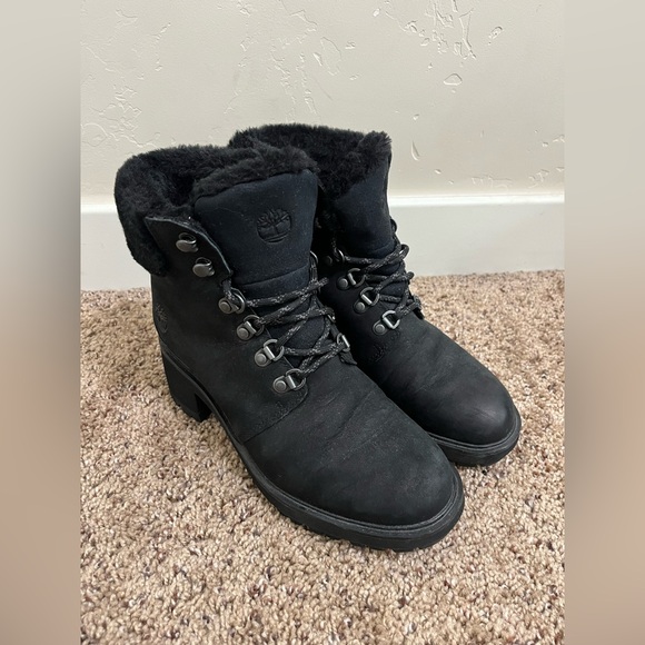 Timberland Women's Kinsley Leather Ankle Boot Faux Fur Black Size 6.5 - Picture 1 of 9